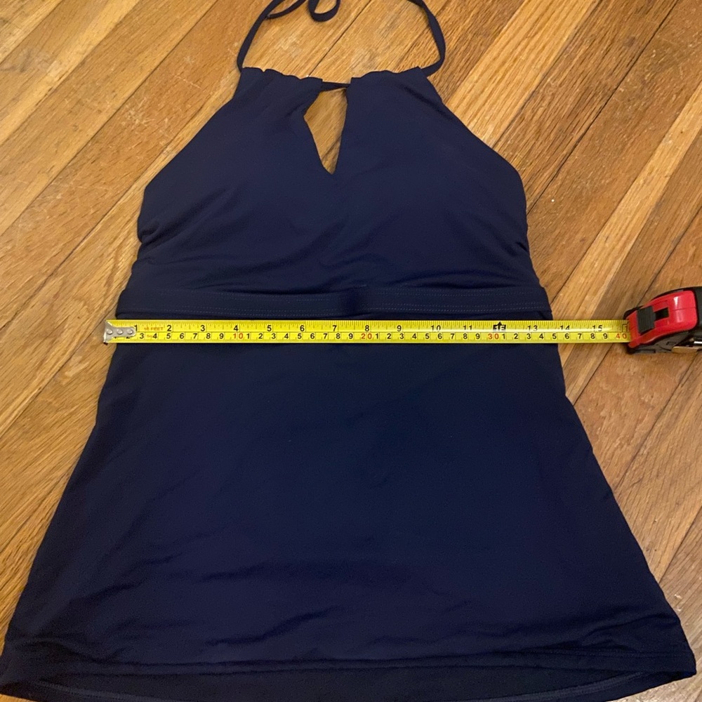Athleta “key hole” swim suit top - Picture 2 of 7